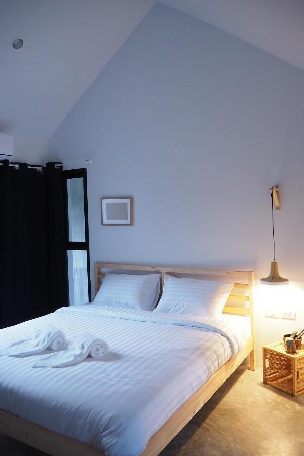 Mai Khao Baan Trok Bedroom Studio Maikhao מראה חיצוני תמונה